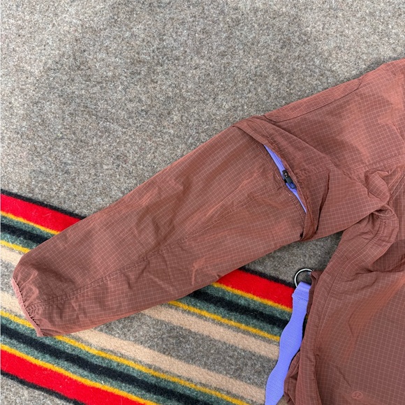 Lululemon Convertible Ripstop Hiking Jacket - Picture 6 of 6